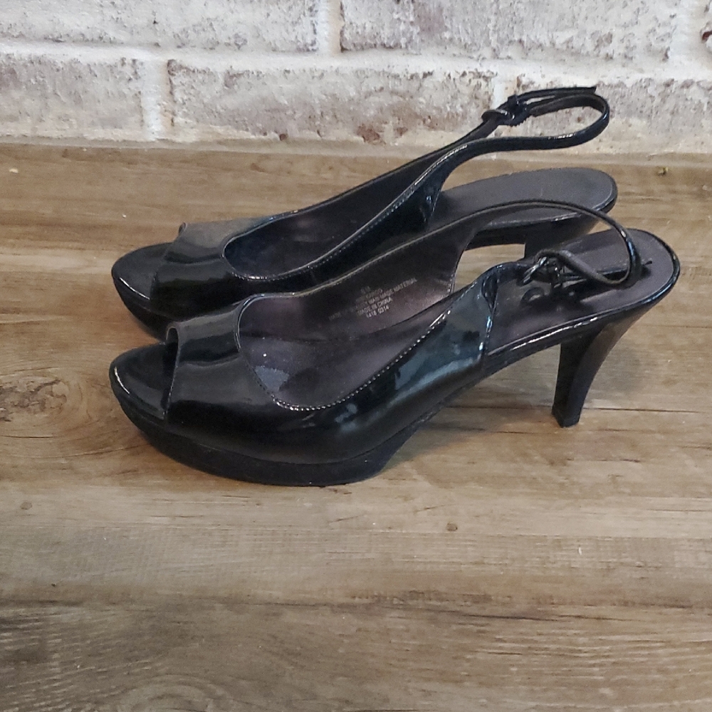 Nine West Glossy Black Peep-Toe Heels - Picture 2 of 7